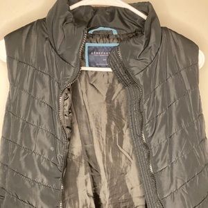 aéropostale black vest 🖤